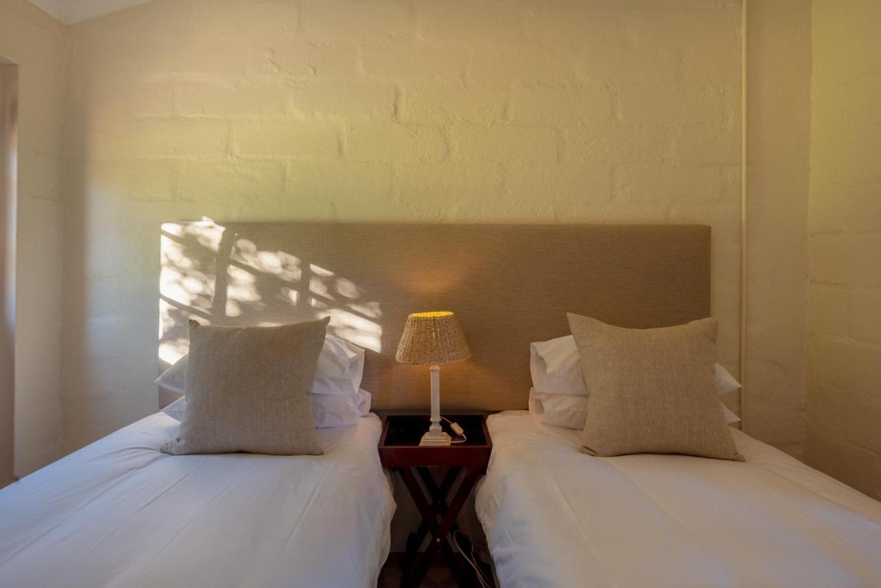 Honeyrock Cottages Kleinmond Exterior foto