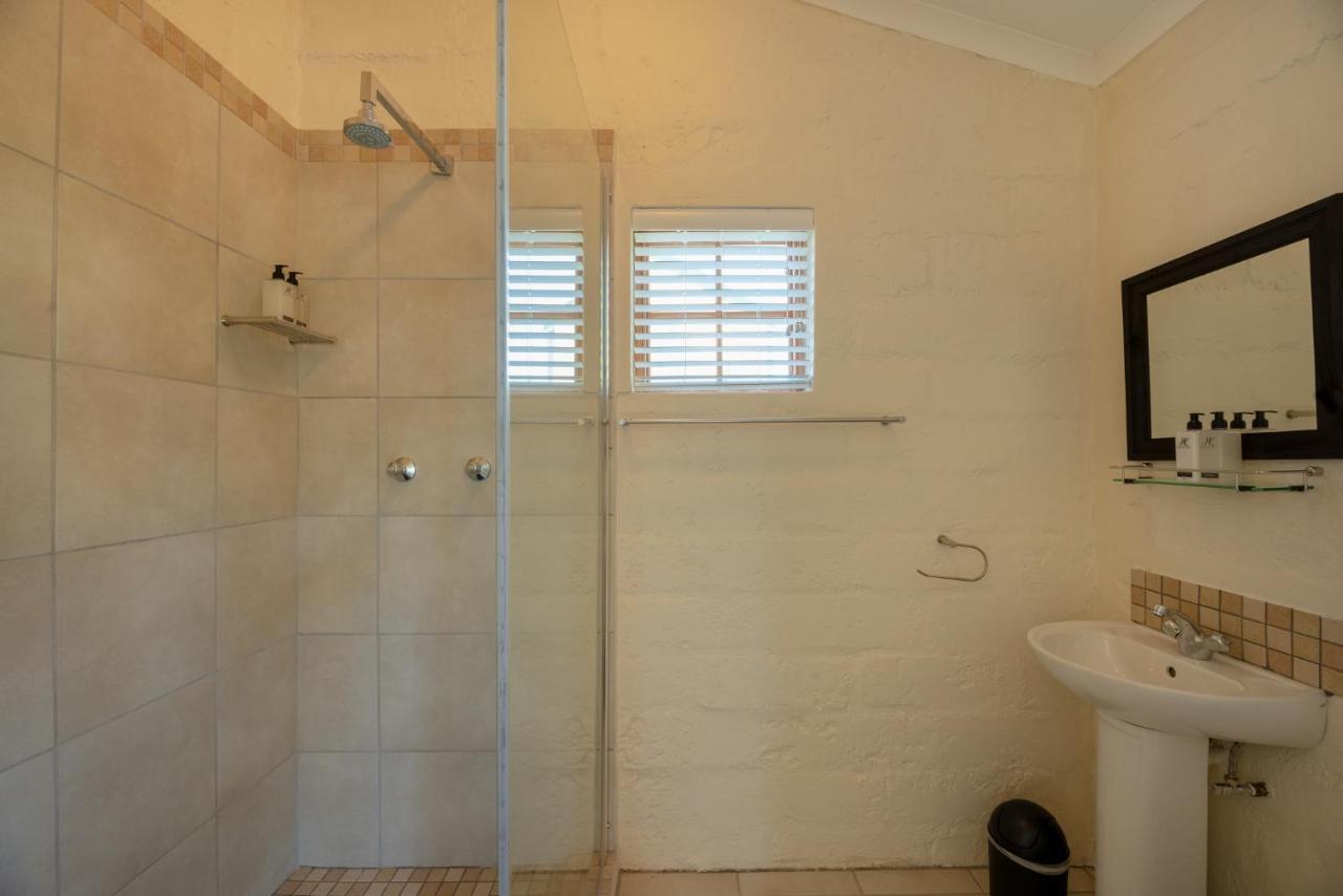 Honeyrock Cottages Kleinmond Exterior foto